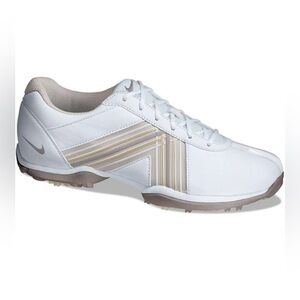 Nike Delight V Woman’s White Golf Shoes Size 7 Soft Spiked Cleats Athletic